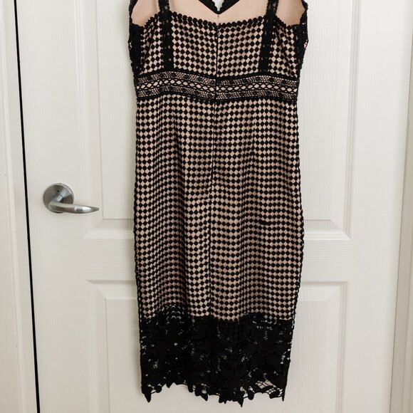 1861 Boutique dress - Picture 3 of 5